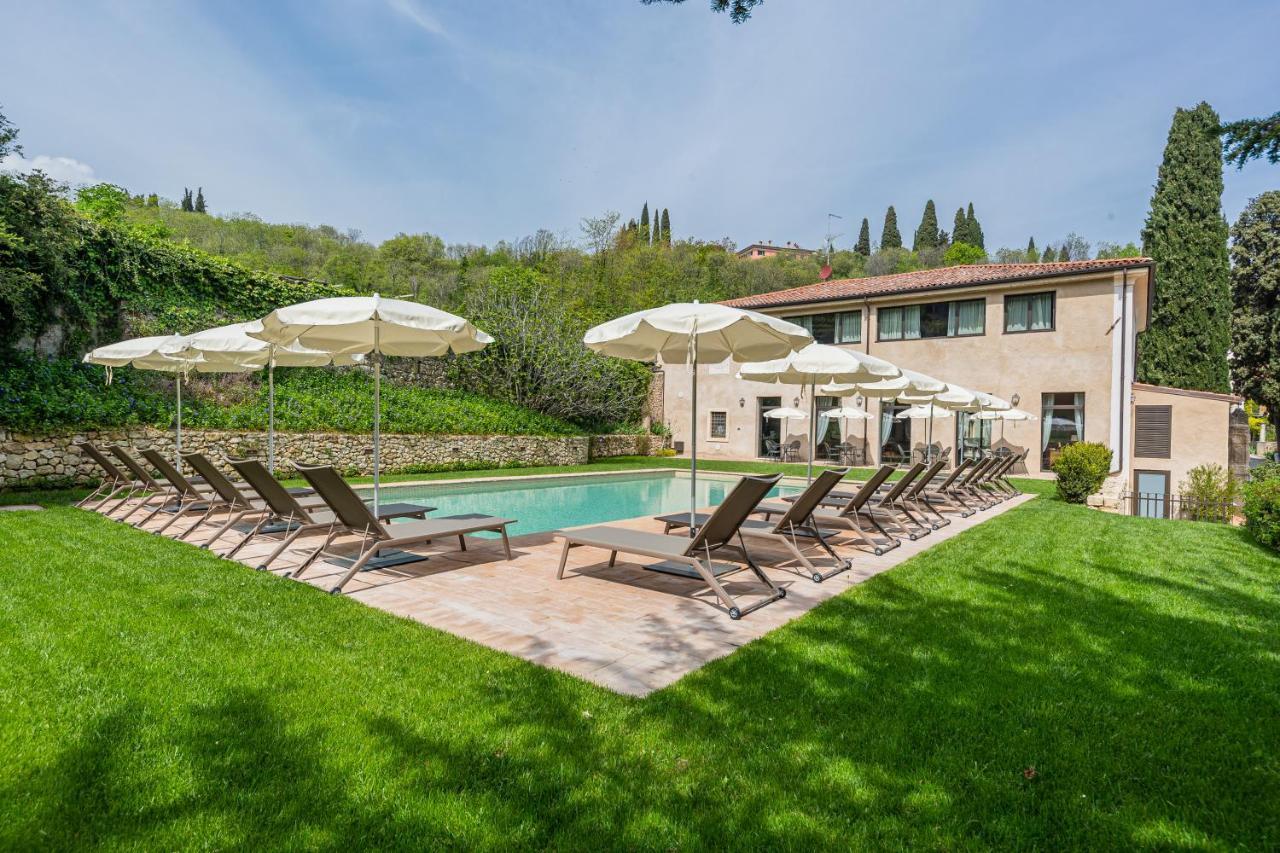 Отель Relais Le Coste Lavagno Экстерьер фото