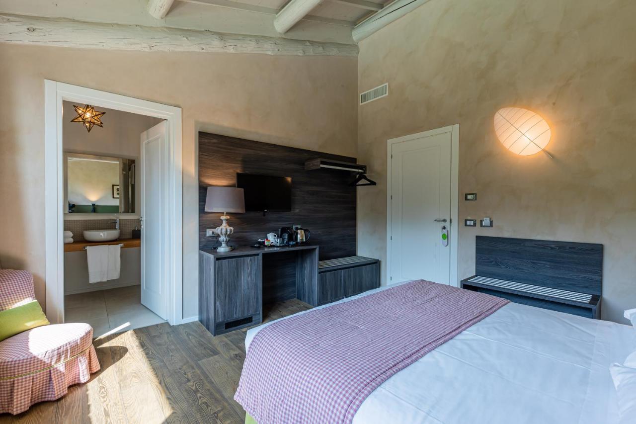 Отель Relais Le Coste Lavagno Экстерьер фото